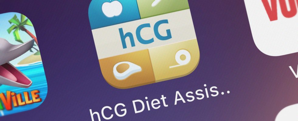 Die hCG-Diät verspricht erstaunliche Abnehmerfolge und überdurchschnittliche Fettverbrennung. Doch was hat es mit der Diät wirklich auf sich?